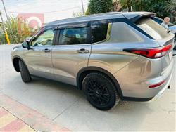 ميتسوبيشي اوتلاندر